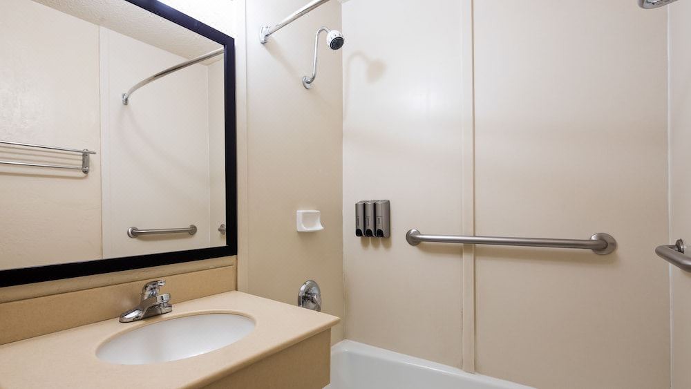 Photo of Bathroom in Blythe