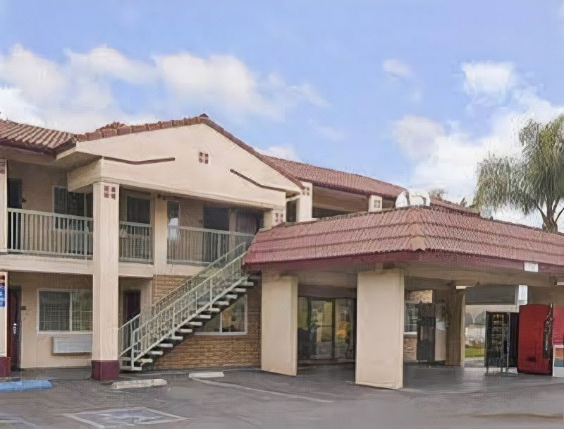 Photo of Buildings in Visalia