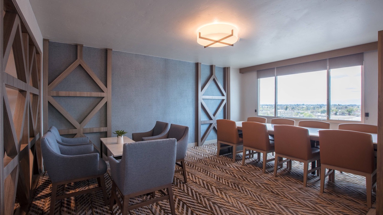 Photo of Livingroom in Downtown