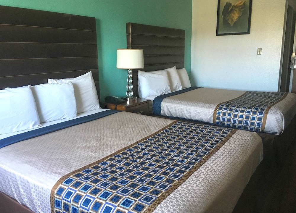 Photo of Bedroom in Delano