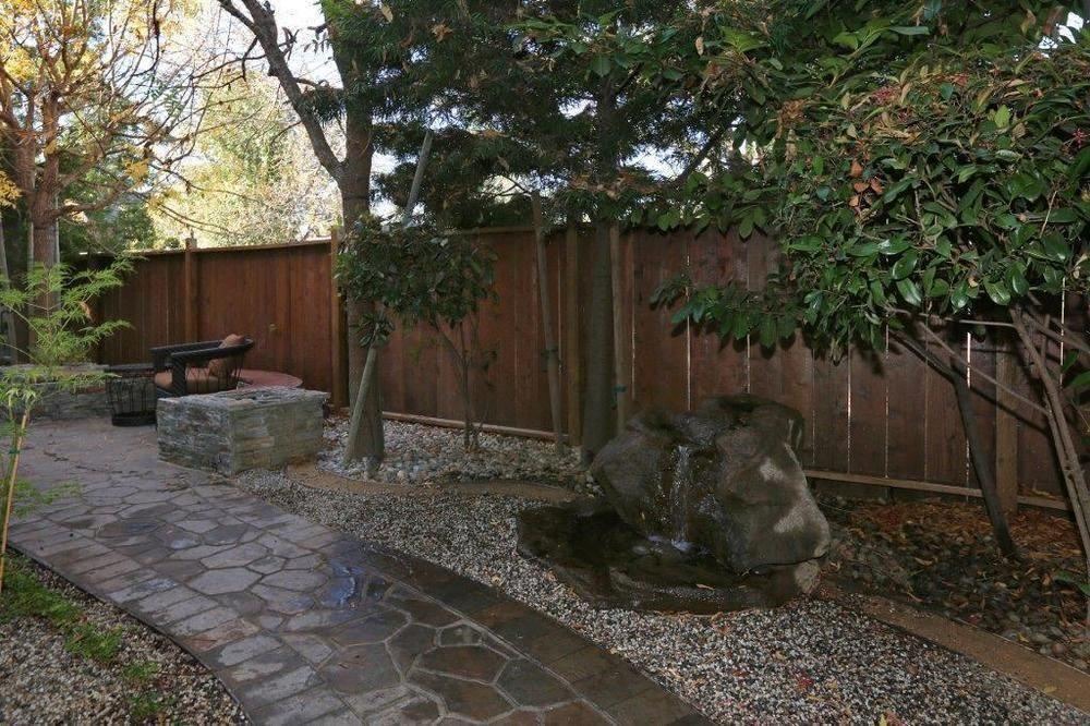 Photo of Others in Palo Alto