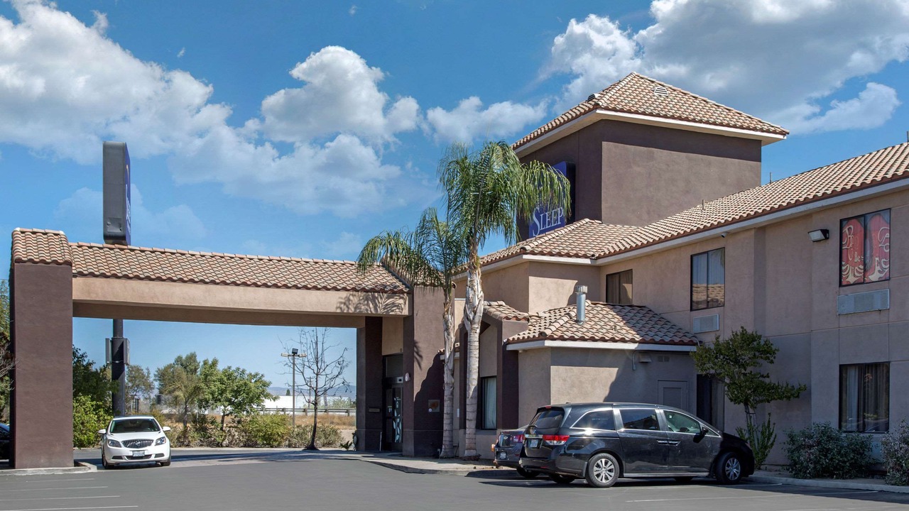 Photo of Buildings in Oildale