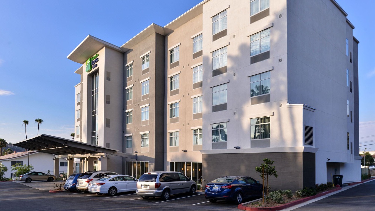 Photo of Buildings in Mission Valley West