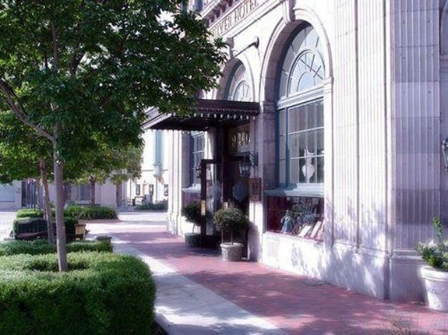 Photo of Others in Downtown Culver City