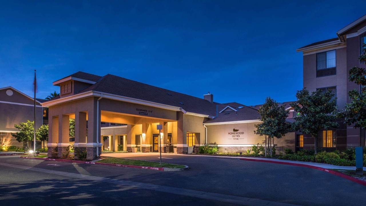 Photo of Buildings in Raisin