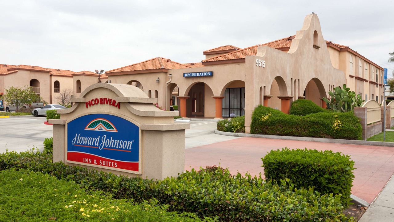 Photo of Buildings in El Rancho