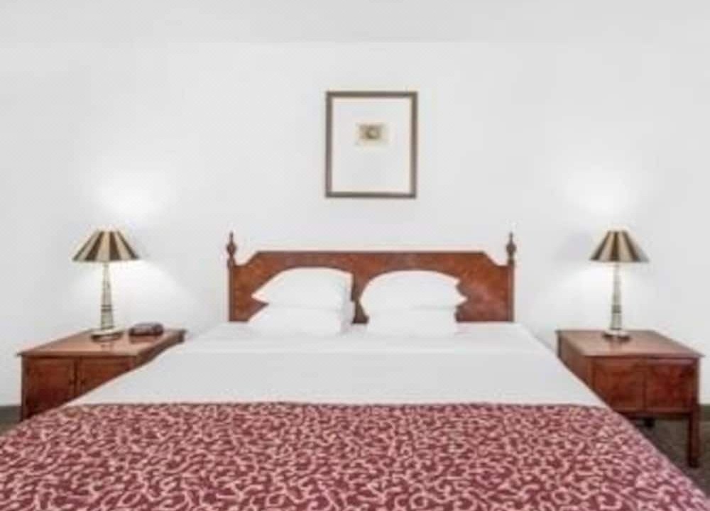 Photo of Bedroom in Barstow