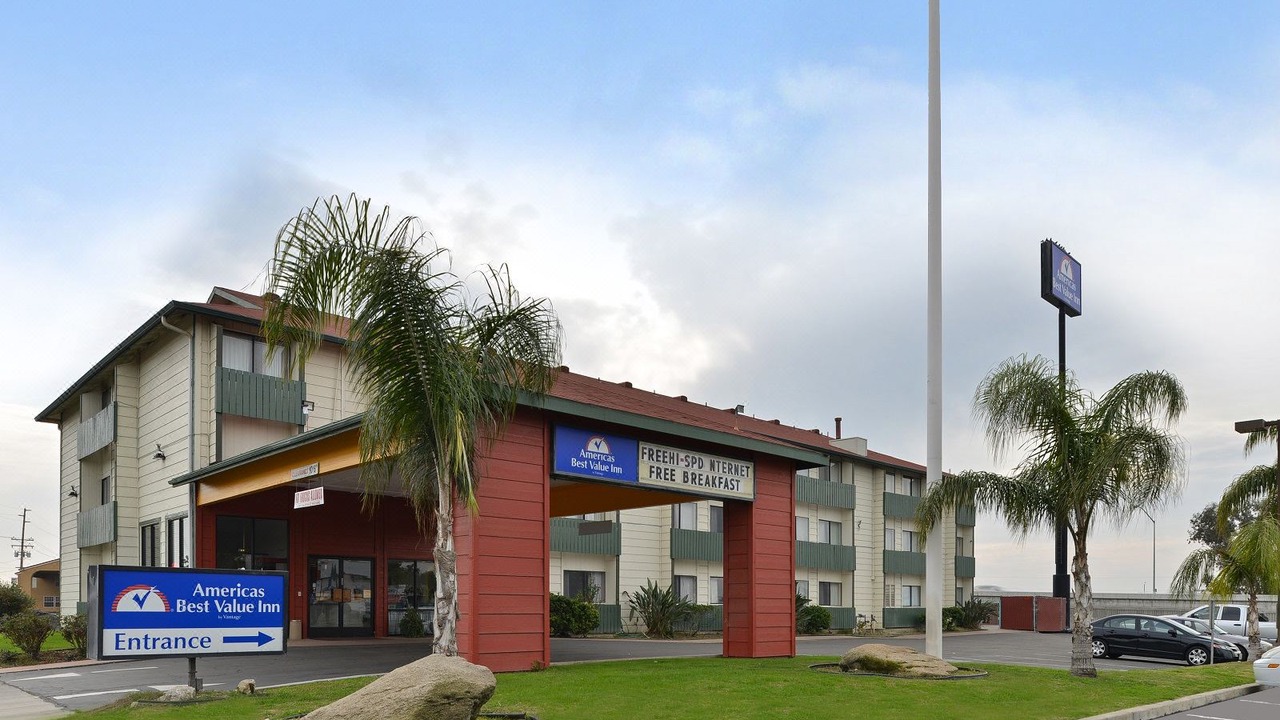 Photo of Buildings in Delano