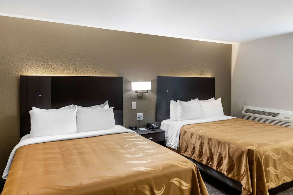 Photo of Bedroom in Kettleman City