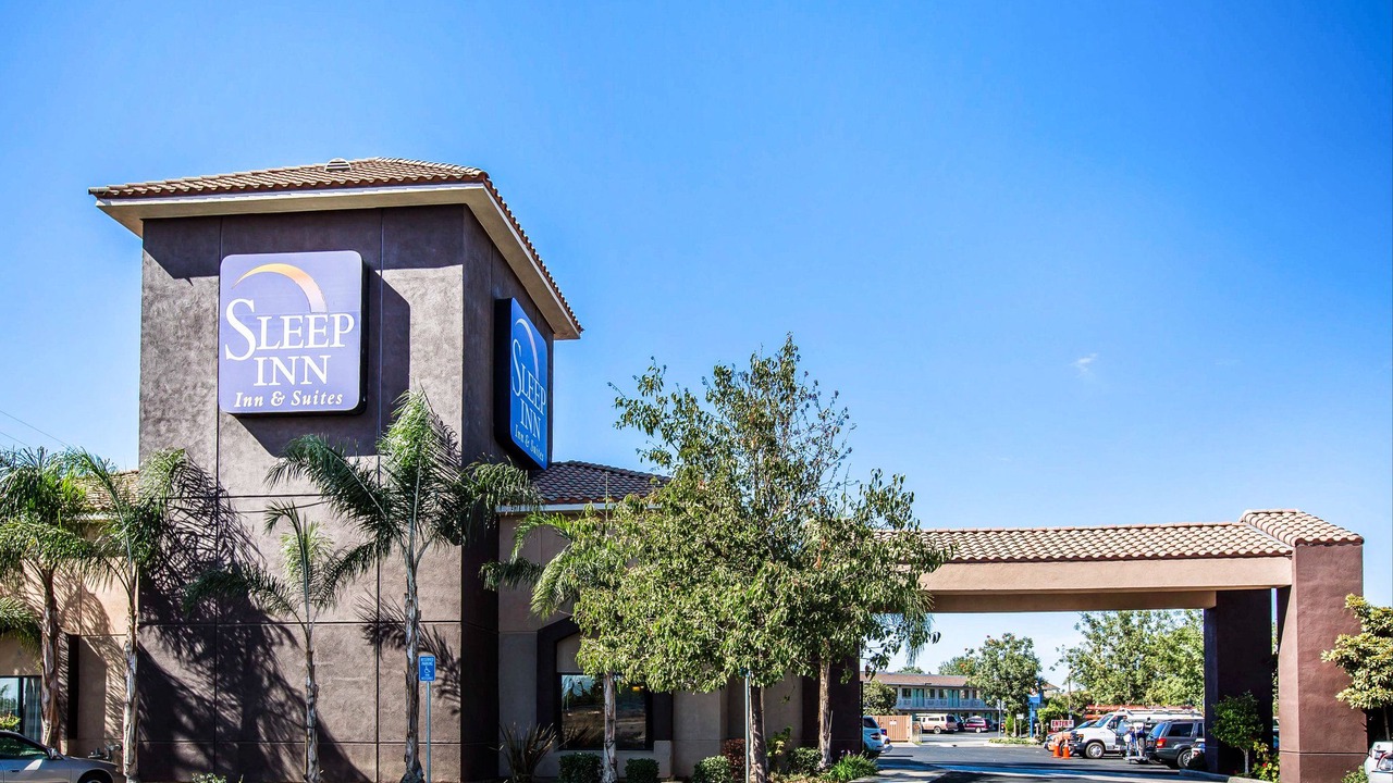 Photo of Buildings in Oildale