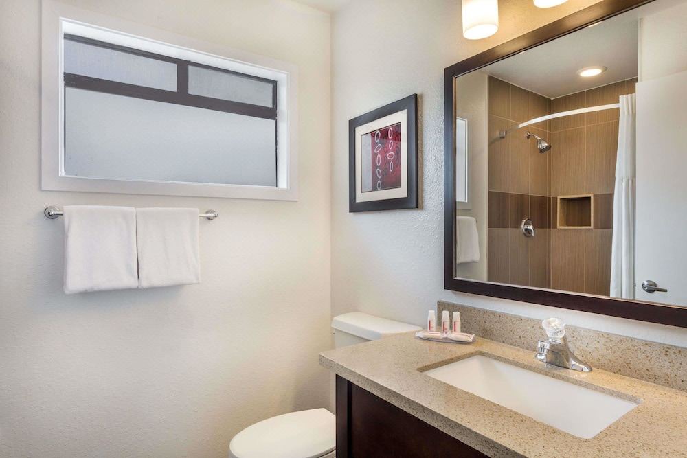 Photo of Bathroom in North Fremont Street