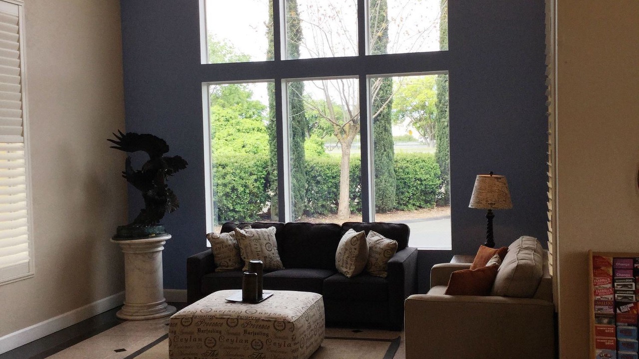 Photo of Livingroom in Davis