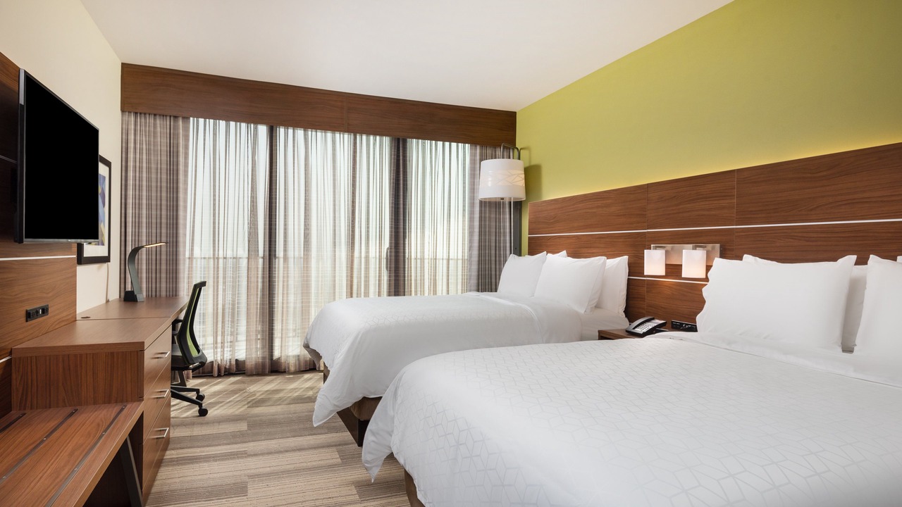 Photo of Bedroom in Lyon Street