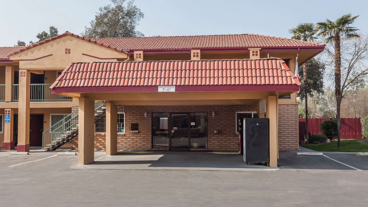Photo of Buildings in Visalia