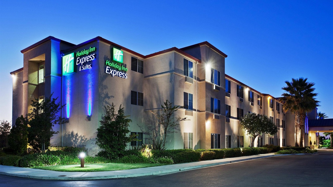 Photo of Buildings in Tracy