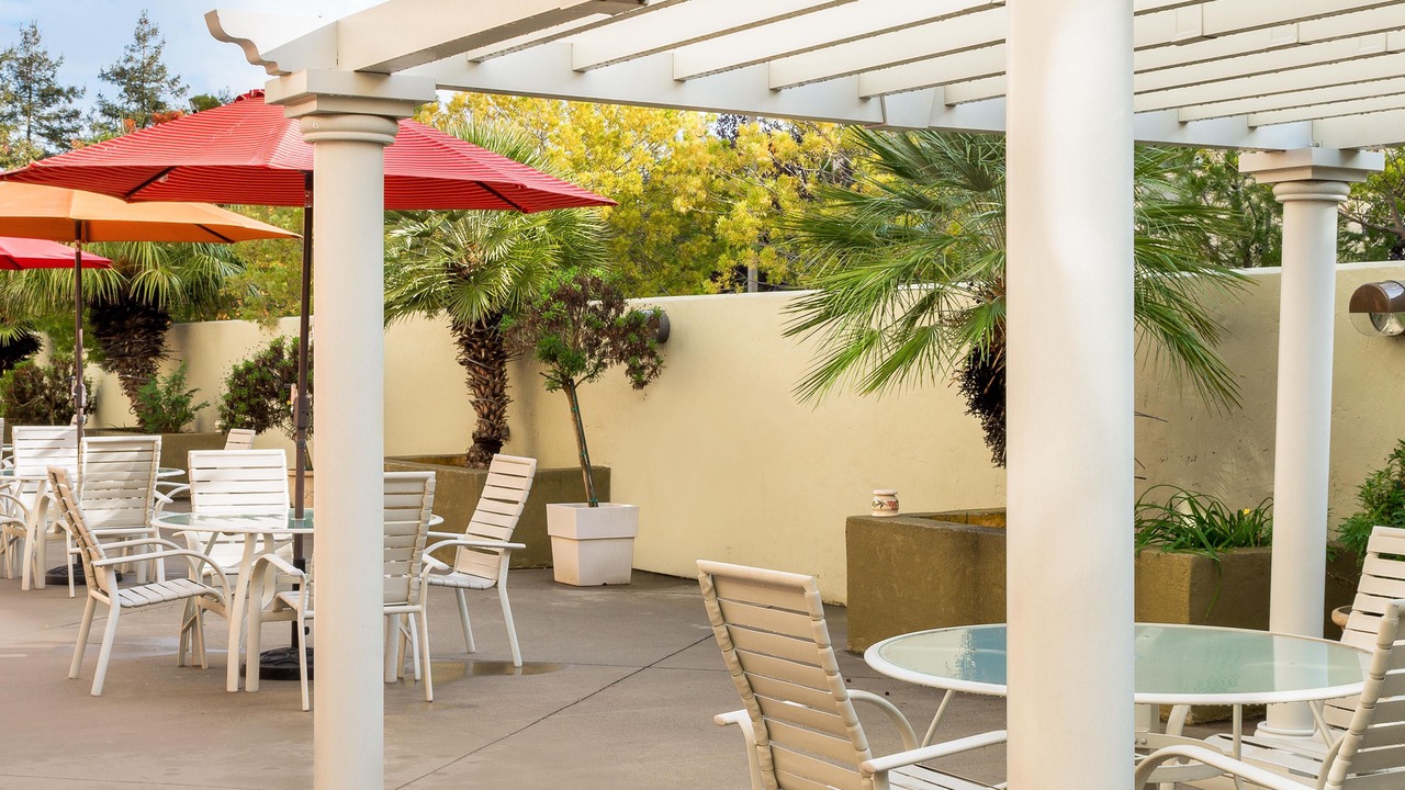 Photo of Patio Balcony in Nut Tree