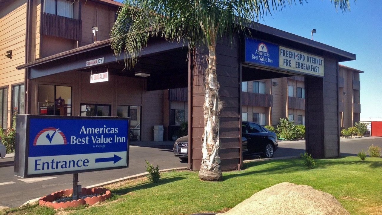 Photo of Buildings in Delano