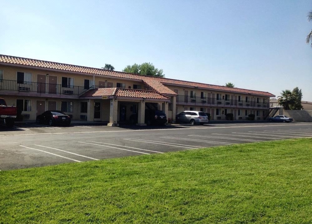 Photo of Buildings in Hemet