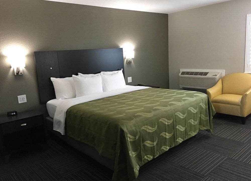 Photo of Bedroom in Kettleman City