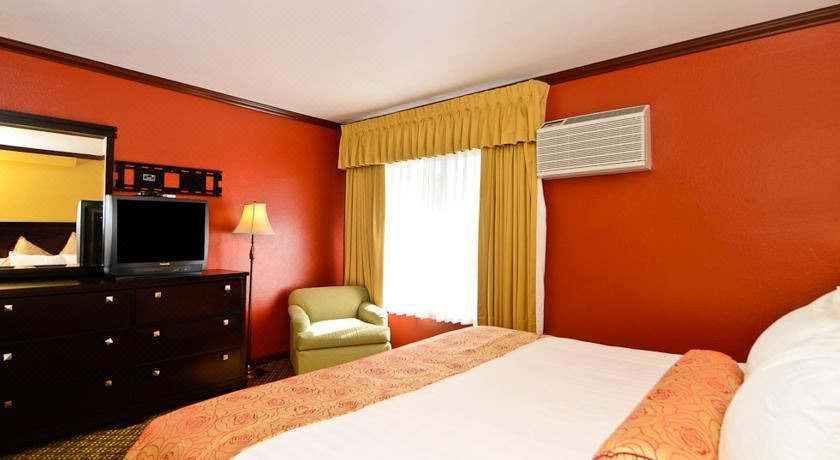 Photo of Bedroom in Arden-Arcade