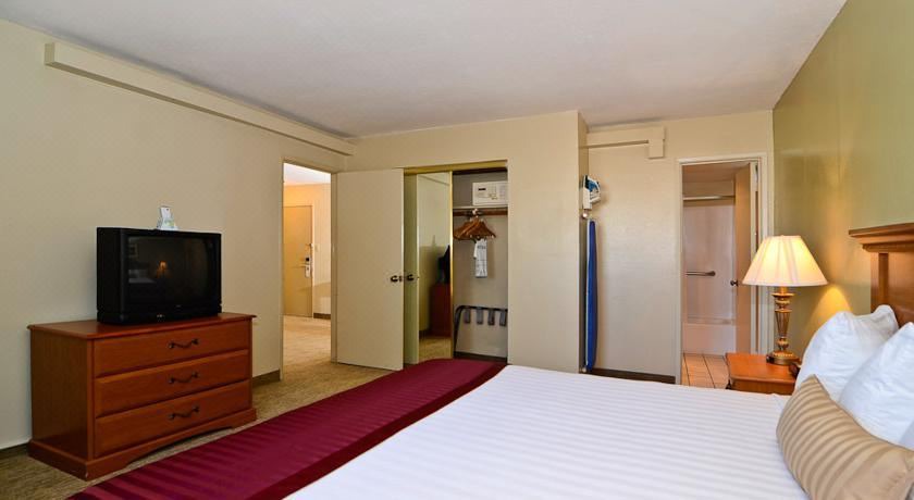 Photo of Bedroom in Arden-Arcade