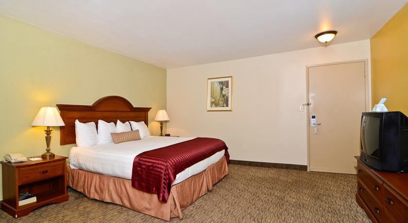 Photo of Bedroom in Arden-Arcade