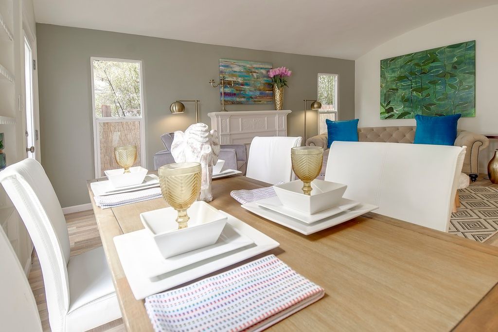 Photo of Livingroom in Melrose