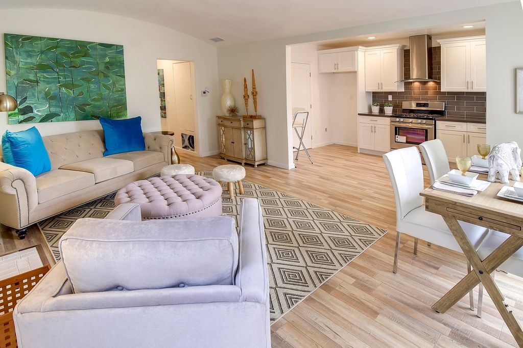 Photo of Livingroom in Melrose