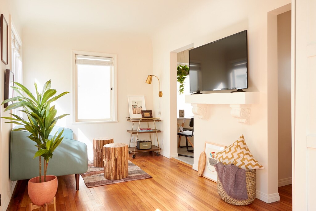 Photo of Livingroom in Downtown San Diego