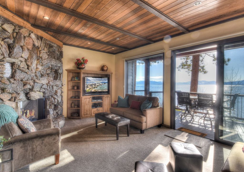 Photo of Livingroom in Brockway