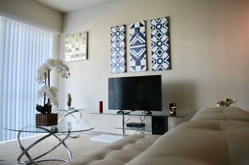 Photo of Livingroom in Marina del Rey