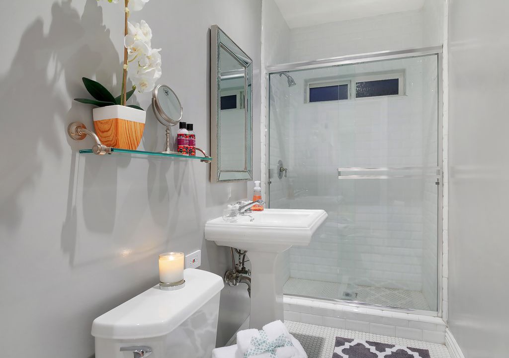 Photo of Bathroom in Melrose