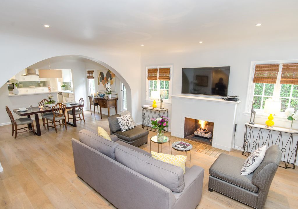 Photo of Livingroom in Melrose