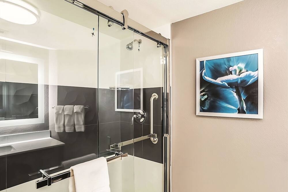 Photo of Bathroom in Ahwatukee Foothills