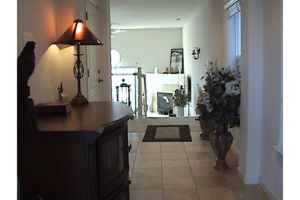 Photo of Livingroom in Sparks