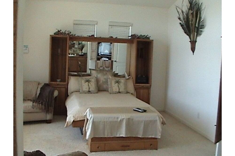 Photo of Bedroom in Sparks