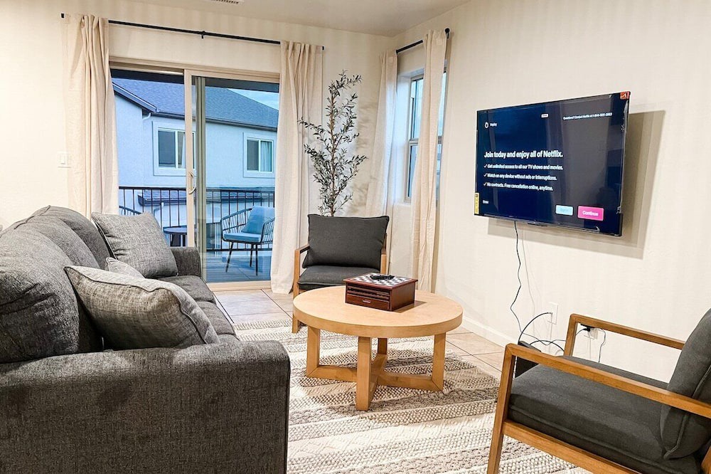 Photo of Livingroom in Prescott Valley Units