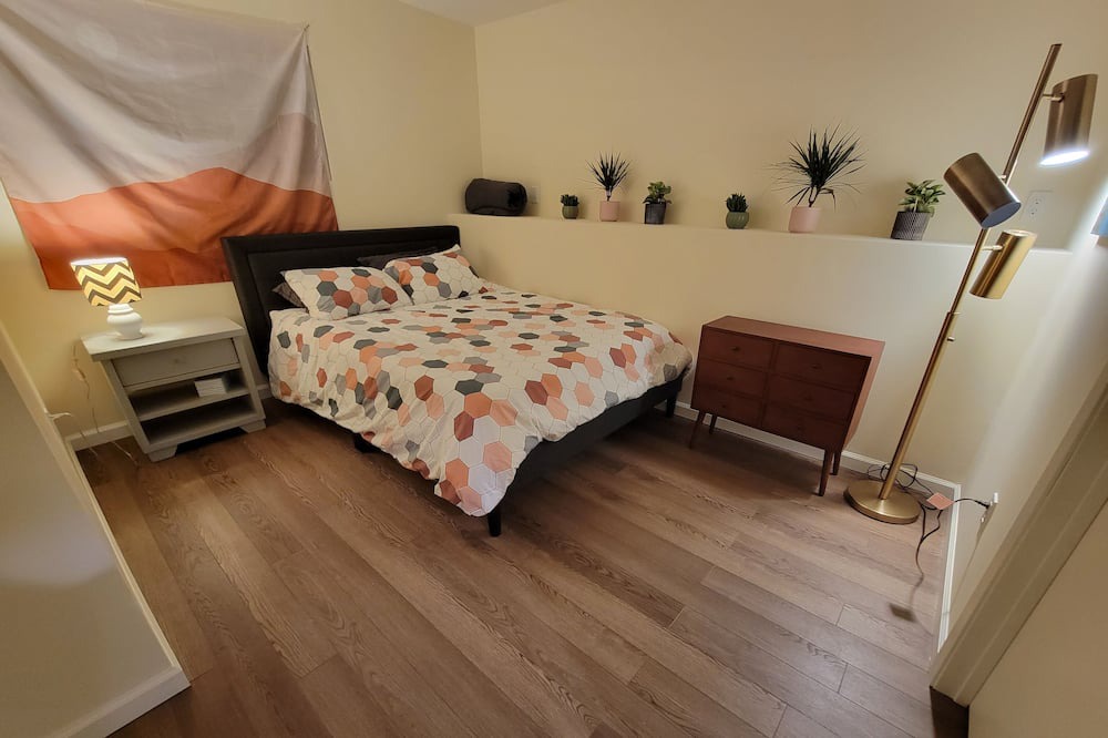 Photo of Bedroom in Clarendon Heights