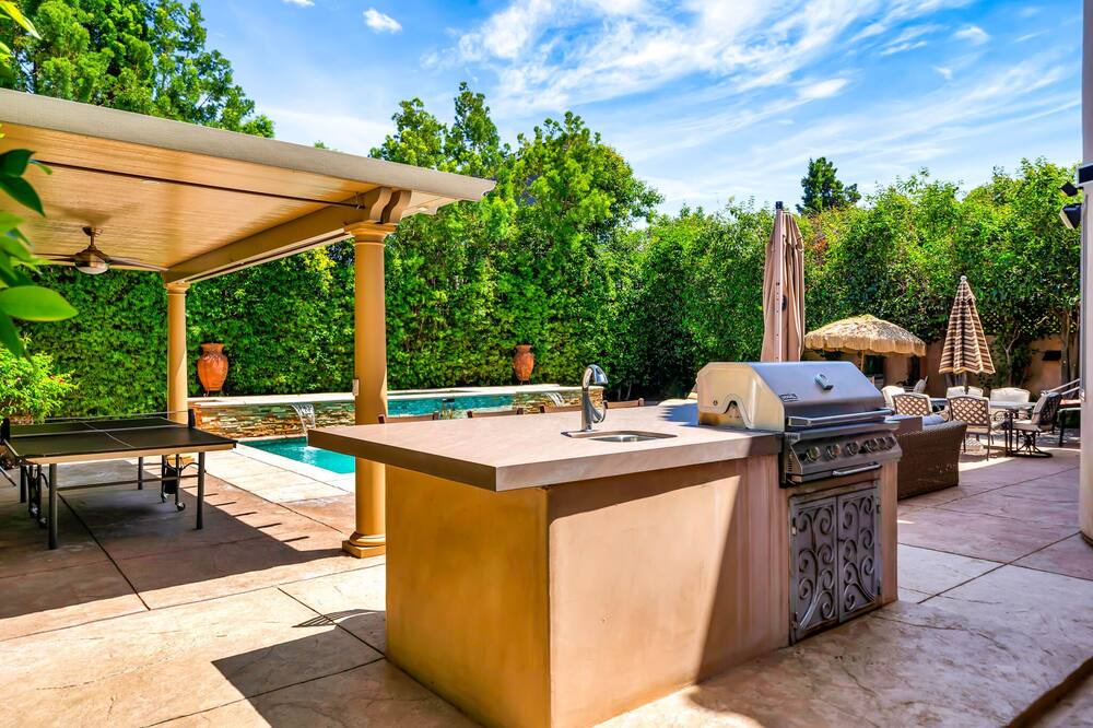 Photo of Outdoor in Tarzana