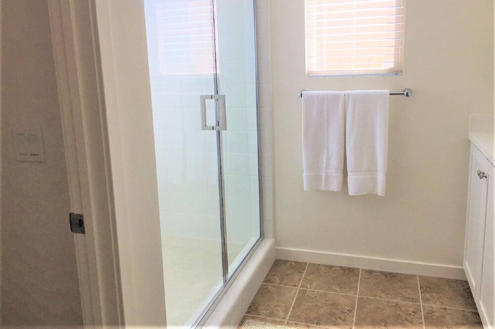 Photo of Bathroom in Lake Forest