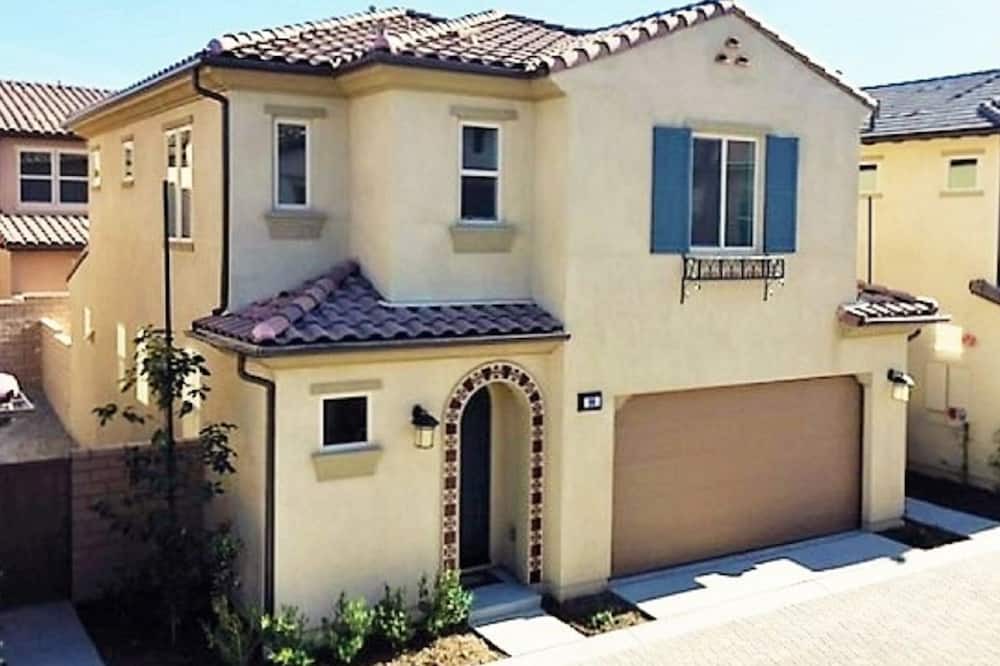 Photo of Outdoor in Lake Forest