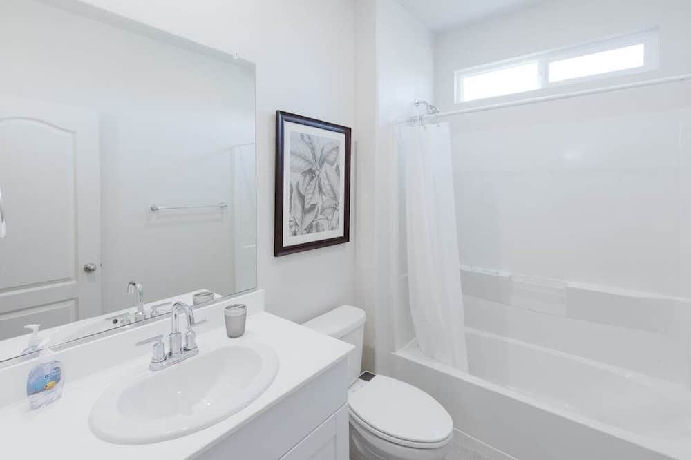 Photo of Bathroom in Pleasant Grove