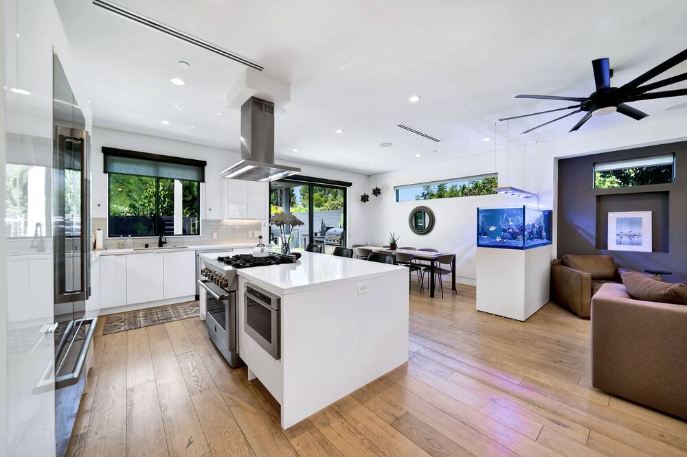 Photo of Kitchen in Tarzana