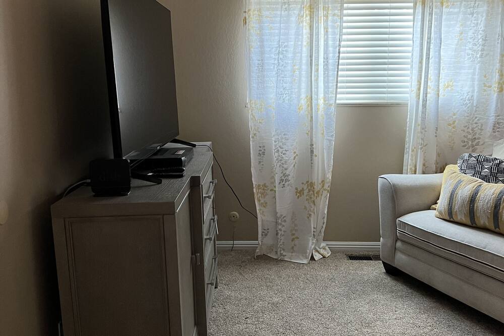 Photo of Bedroom in Antioch