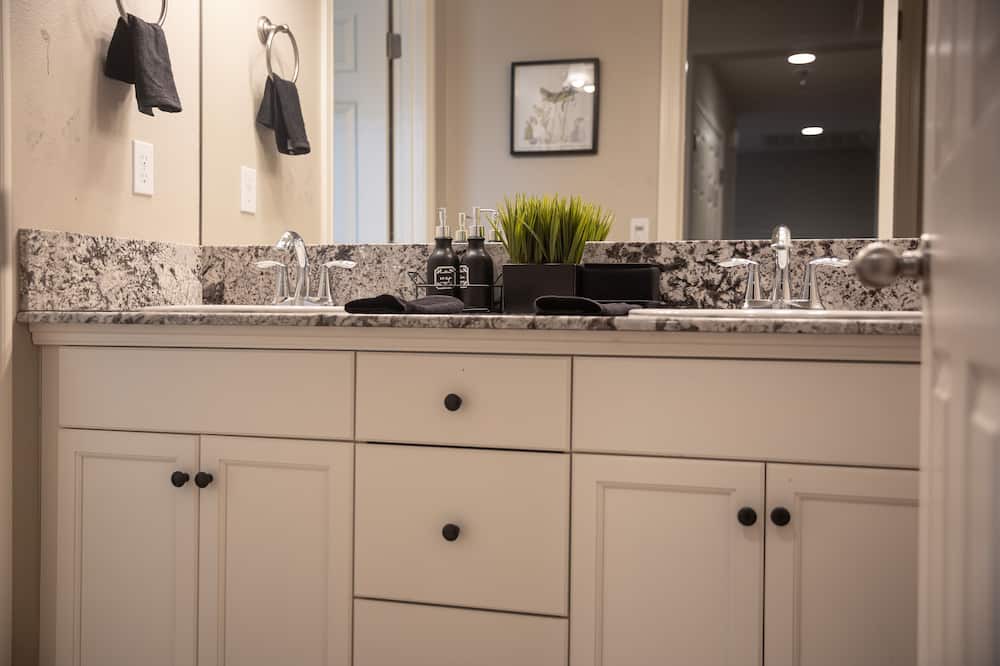 Photo of Bathroom in Clovis