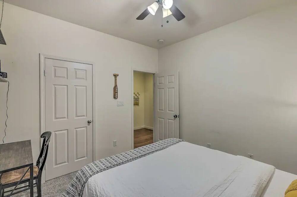 Photo of Bedroom in Greenacres