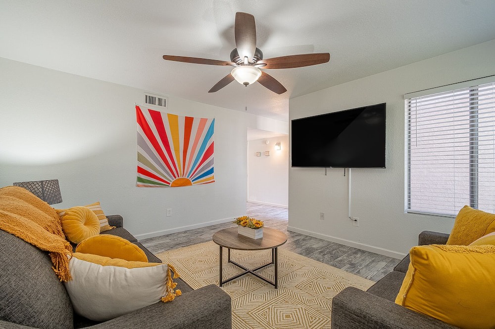 Photo of Livingroom in Yuma