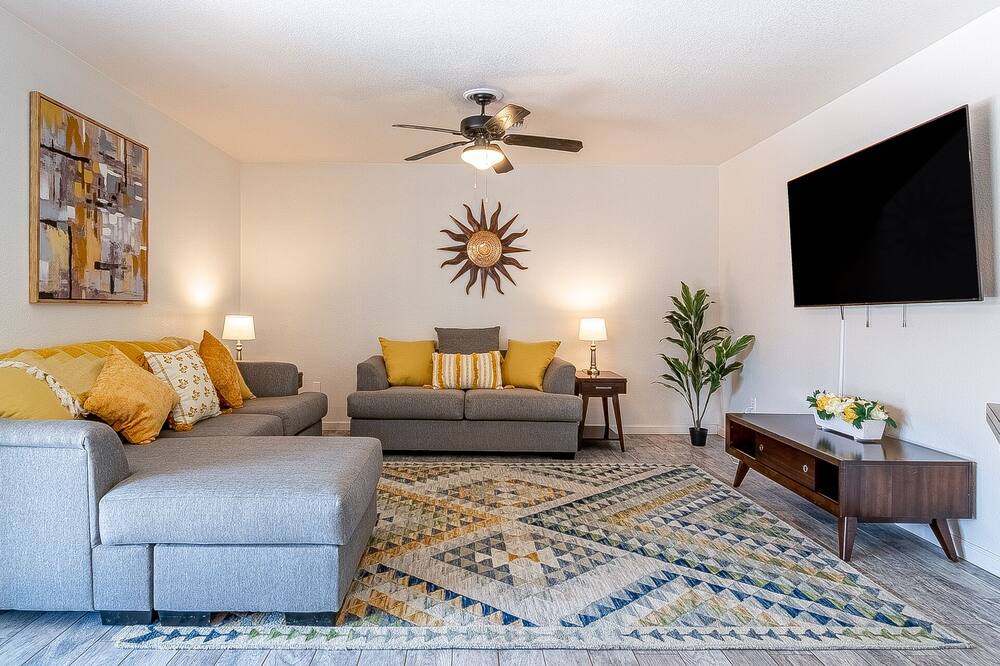 Photo of Livingroom in Yuma