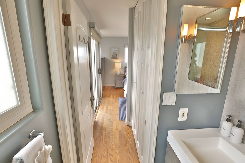 Photo of Bathroom in El Segundo