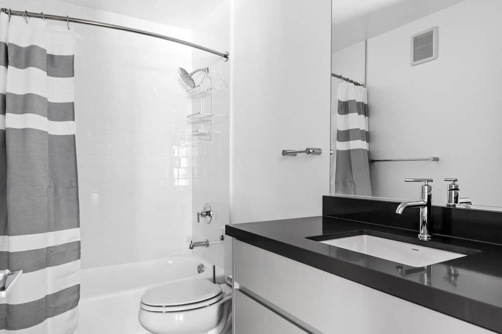 Photo of Bathroom in Sharon Heights